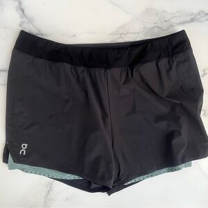On Running Women's Running Shorts, Black/Oasis, Size XL